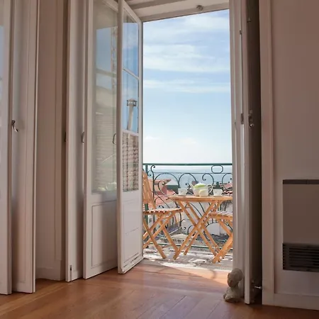 Charming - Chiado דירה