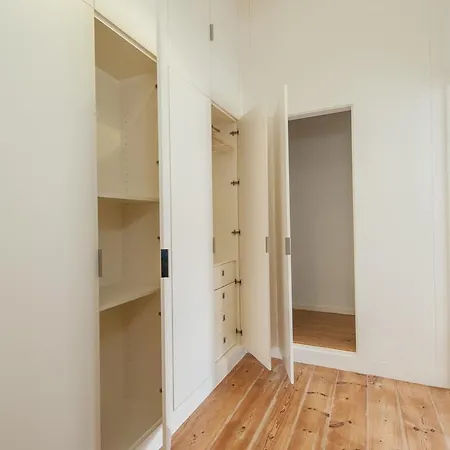 里斯本舒适型公寓 - 西亚多酒店 *