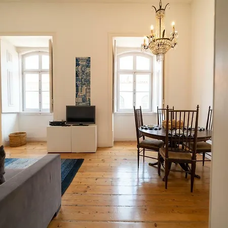 Charming - Chiado * ליסבון